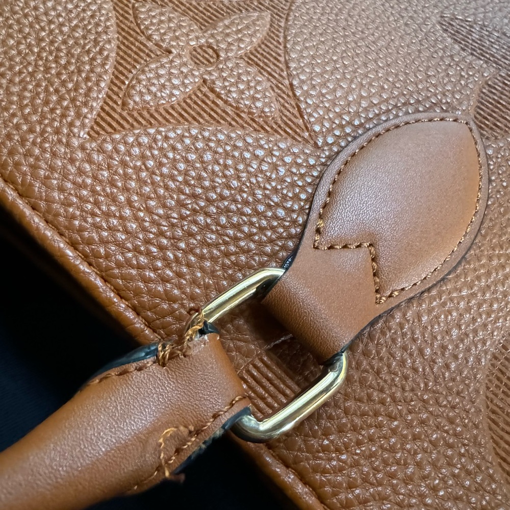 LV Camel Monogram Totebag - Picture 2 of 8